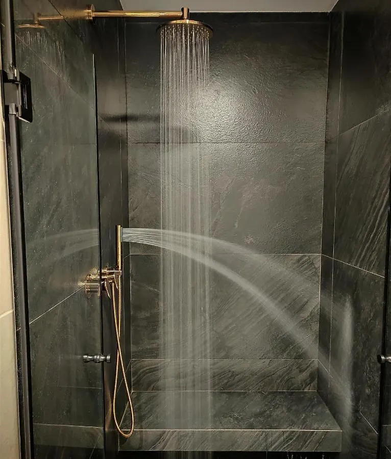 מלון דירות חיפה Urbanica Carmel- Apartments