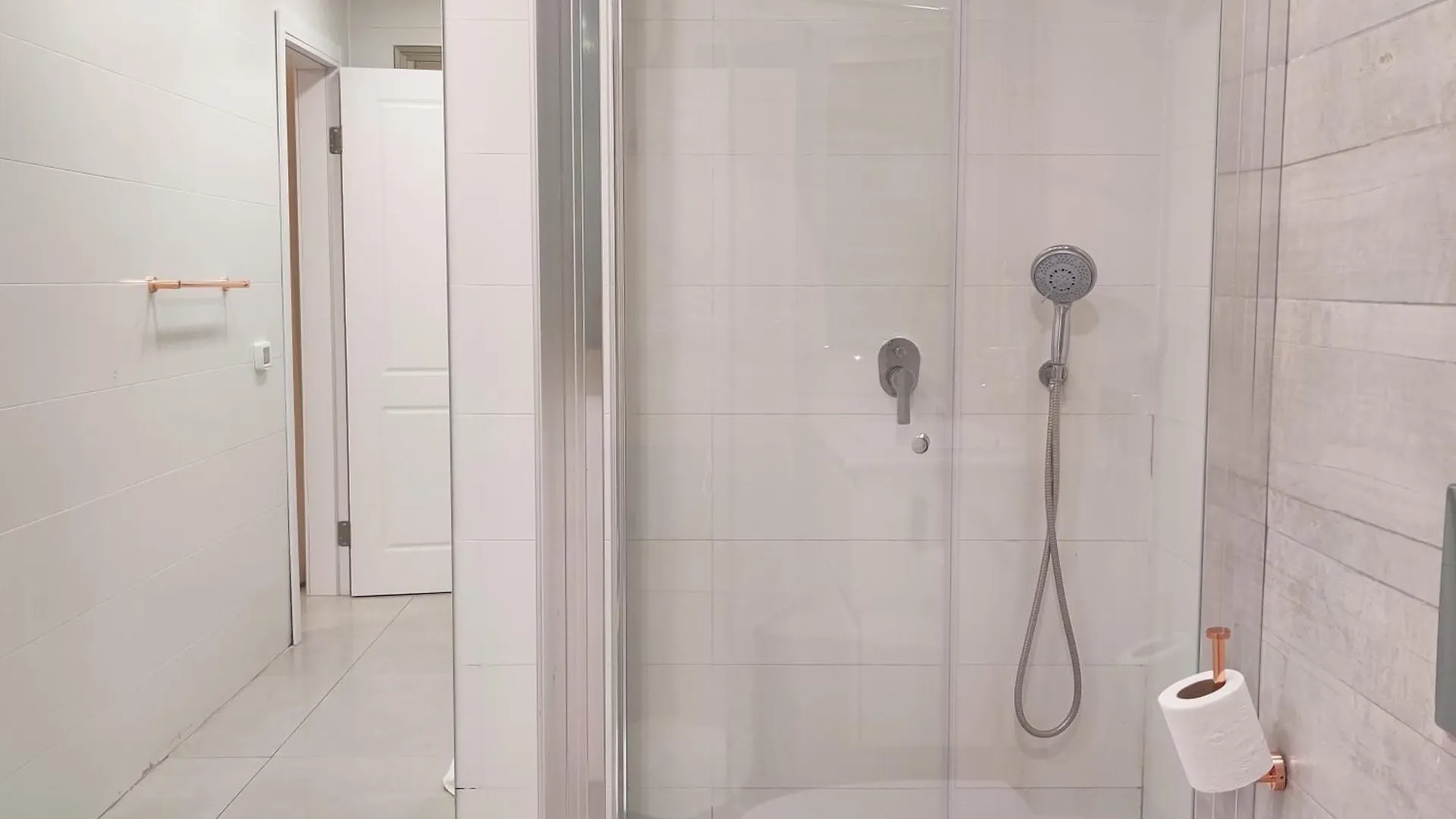 מלון דירות חיפה Urbanica Carmel- Apartments